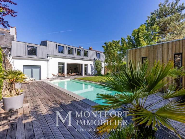 Maison Nantes - 5 chambres - 291m²