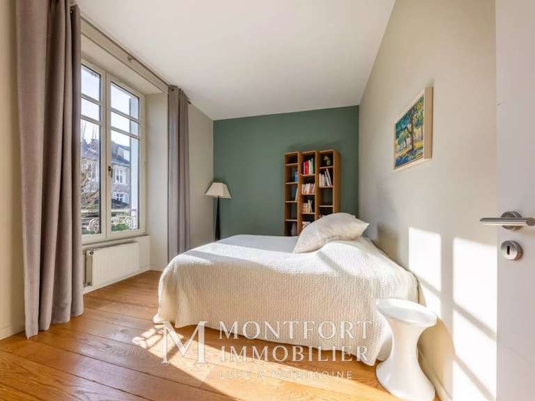 Maison Nantes - 6 chambres - 301m²