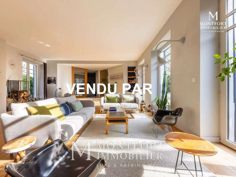 Maison Nantes - 6 chambres - 301m²