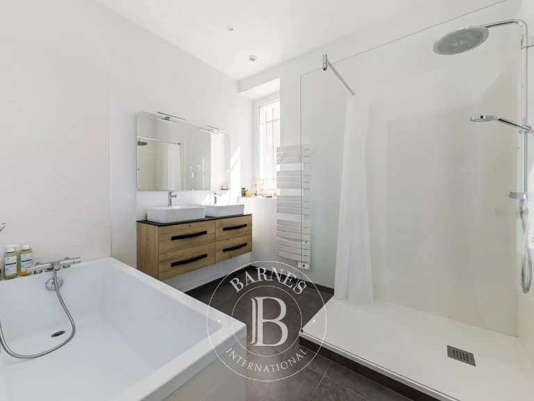 Maison Nantes - 5 chambres - 183m²