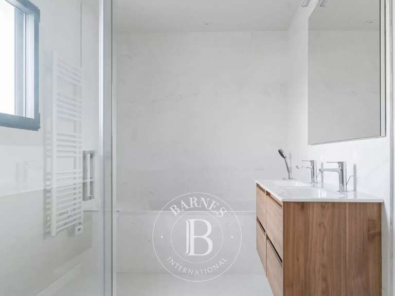 Maison Nantes - 5 chambres - 203m²