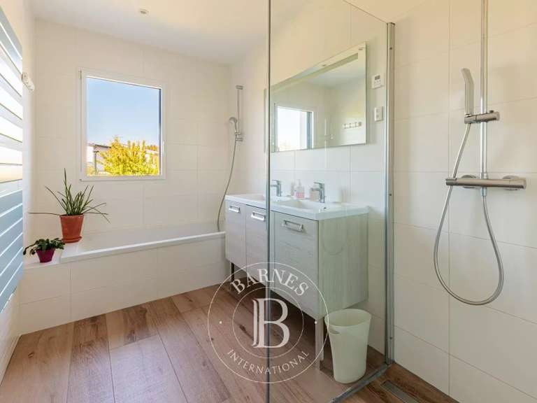 Maison Nantes - 5 chambres - 304m²