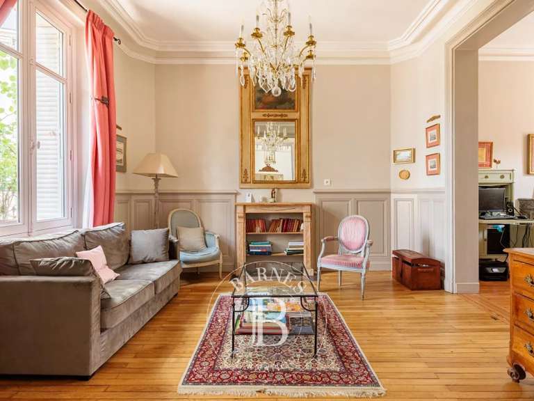 Maison Nantes - 9 chambres - 274m²