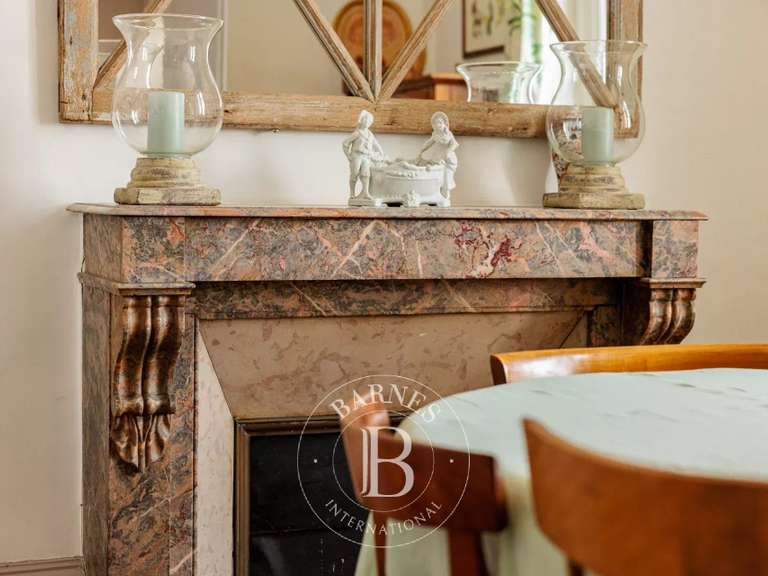 Maison Nantes - 9 chambres - 274m²