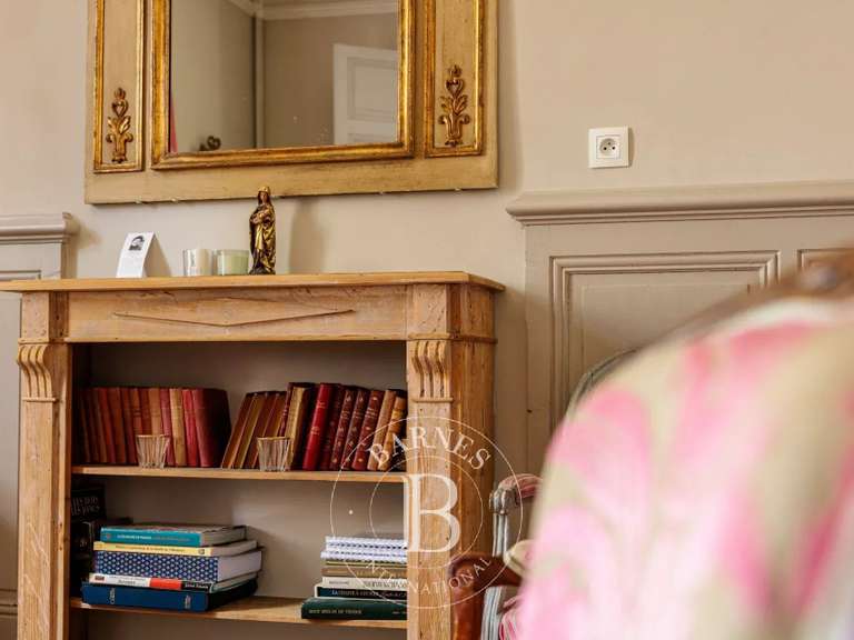 Maison Nantes - 9 chambres - 274m²