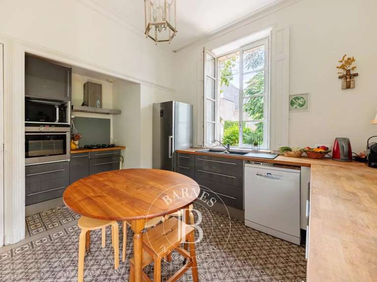 Maison Nantes - 9 chambres - 274m²