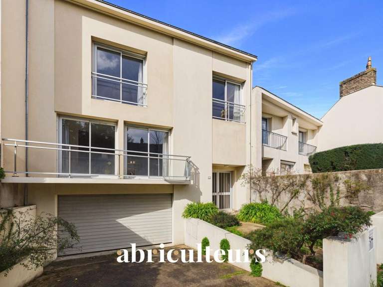 Maison Nantes - 5 chambres - 240m²