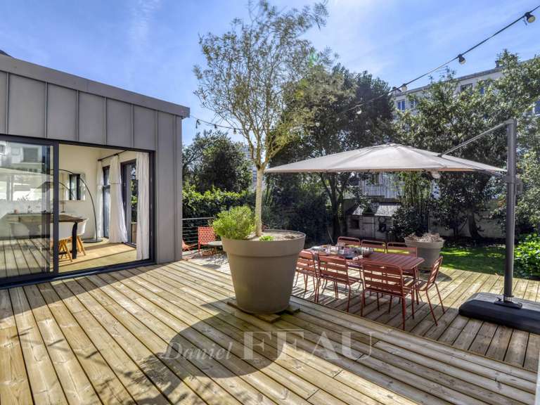 Maison Nantes - 7 chambres - 376m²