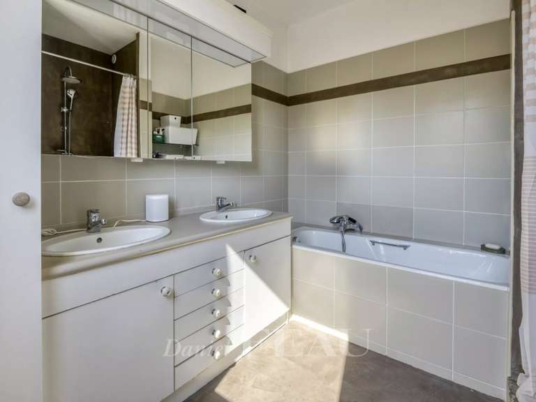 Maison Nantes - 7 chambres - 376m²