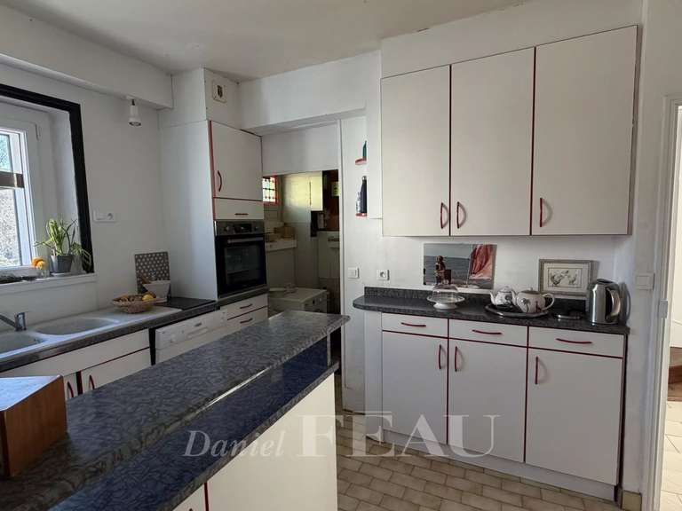 Maison Nantes - 6 chambres - 311m²