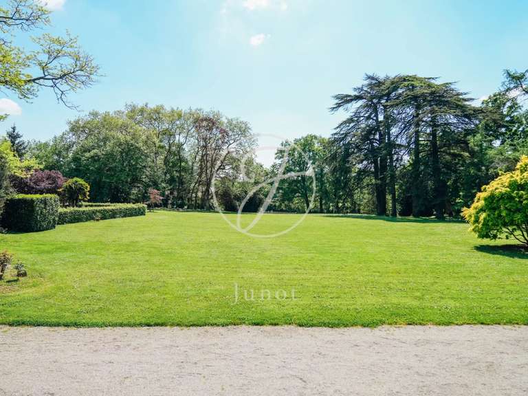 Maison Nantes - 10 chambres - 654m²