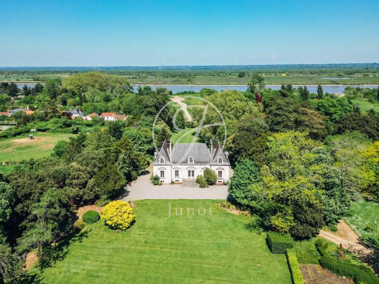 Maison Nantes - 10 chambres - 654m²