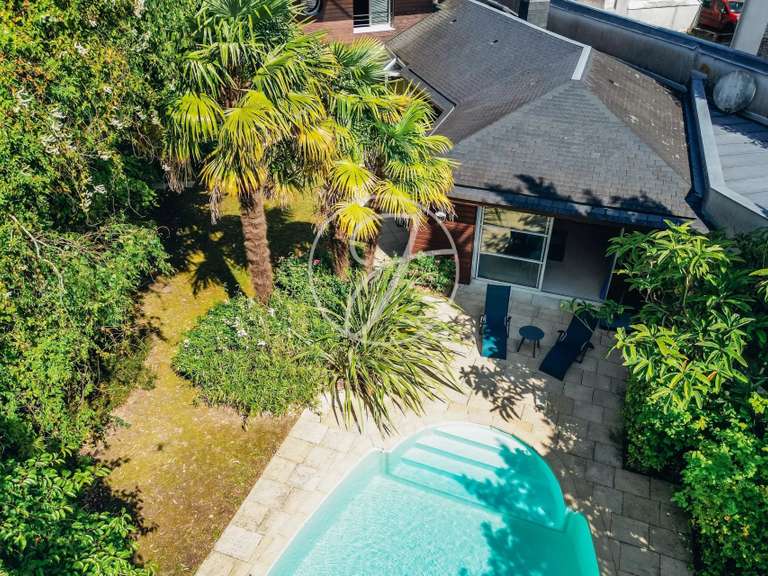 Maison Nantes - 7 chambres - 320m²