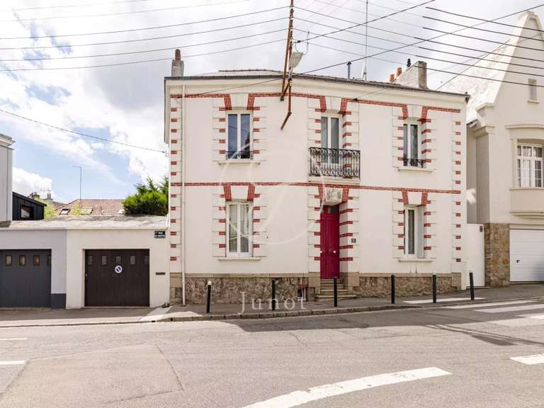 Maison Nantes - 4 chambres - 129m²