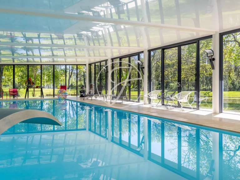 Maison Nantes - 4 chambres - 651m²