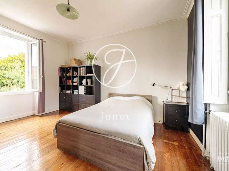 Maison Nantes - 4 chambres - 129m²