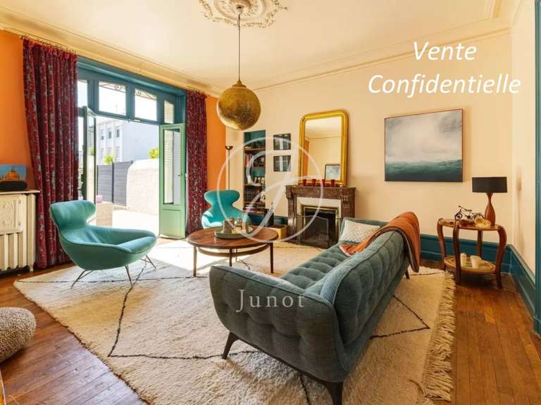 Maison Nantes - 5 chambres - 247m²
