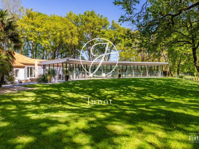 House Nantes - 4 bedrooms - 651m²