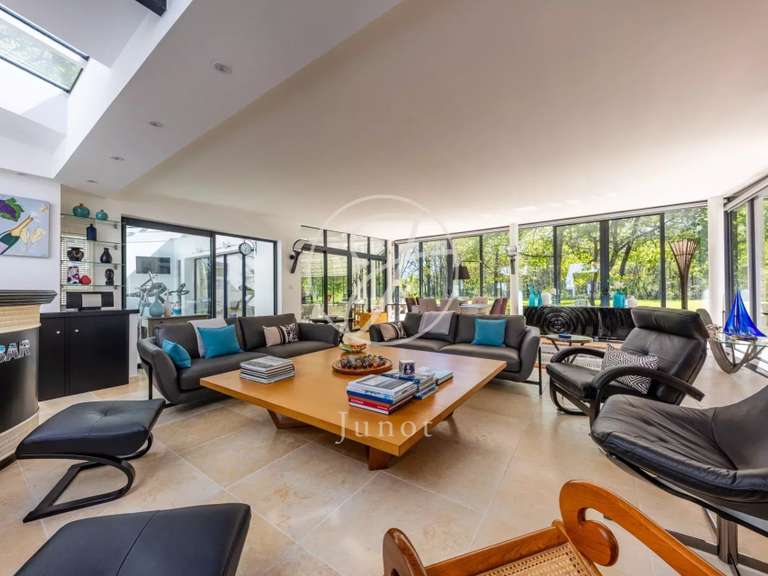 Maison Nantes - 4 chambres - 651m²