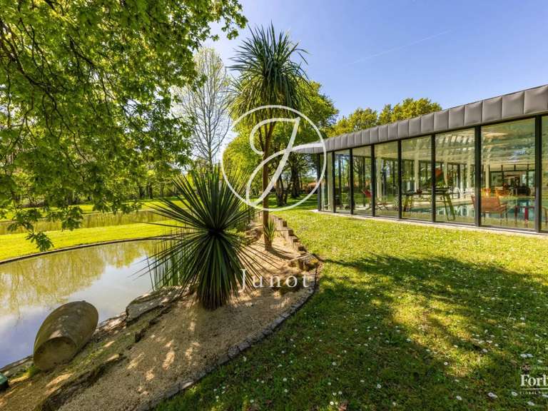 House Nantes - 4 bedrooms - 651m²