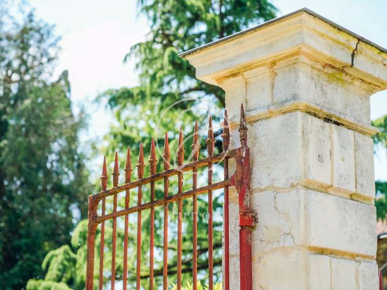 Maison Nantes - 10 chambres - 654m²