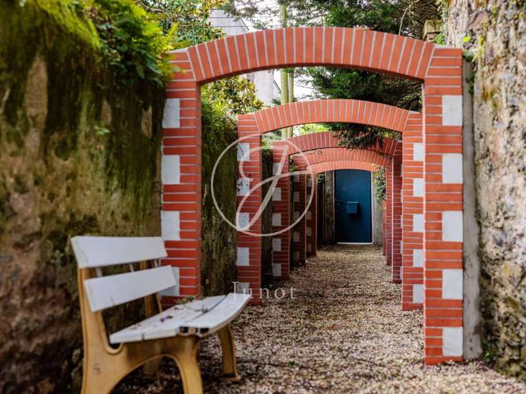 Maison Nantes - 4 chambres - 259m²