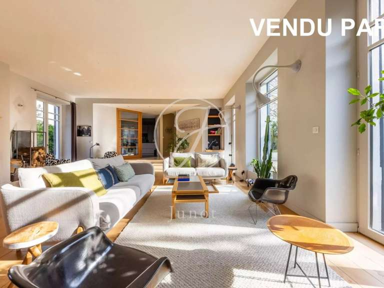 Maison Nantes - 6 chambres - 301m²