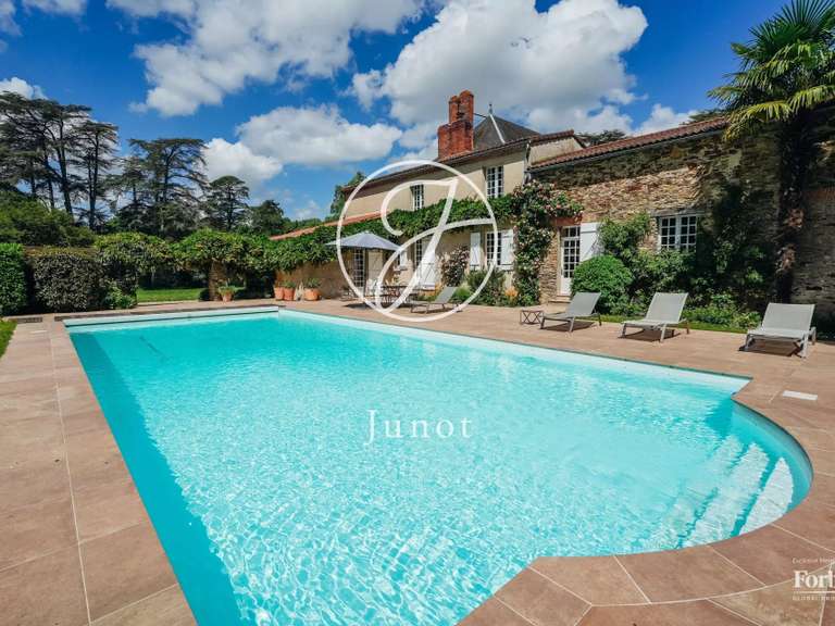 House Nantes - 5 bedrooms - 447m²