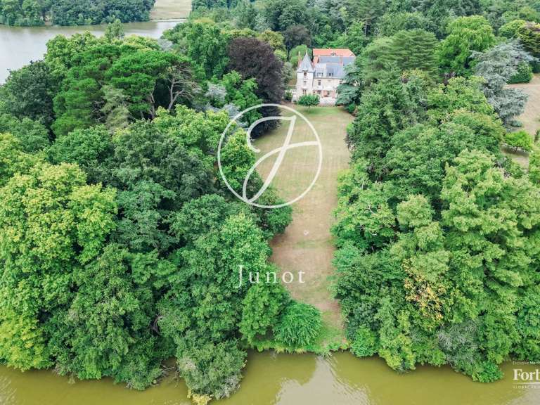 Maison Nantes - 7 chambres - 627m²