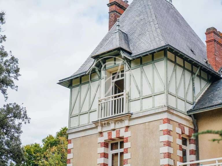 Maison Nantes - 7 chambres - 627m²