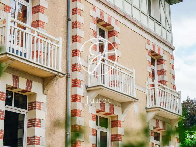 Maison Nantes - 7 chambres - 627m²