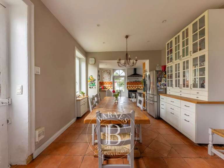 Maison Nantes - 7 chambres - 288m²