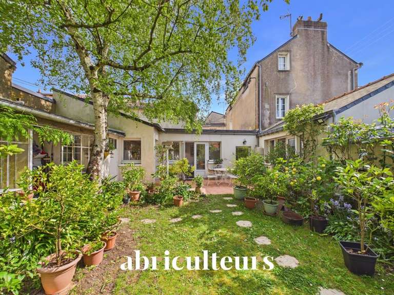 Maison Nantes - 6 chambres - 178m²