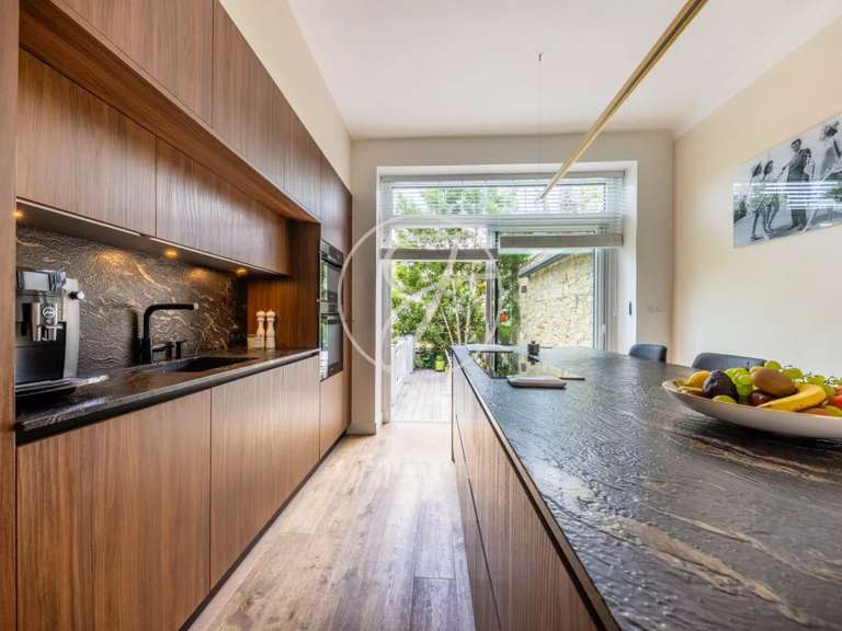 Maison Nantes - 6 chambres - 188m²