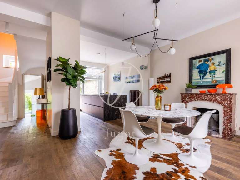 Maison Nantes - 6 chambres - 188m²