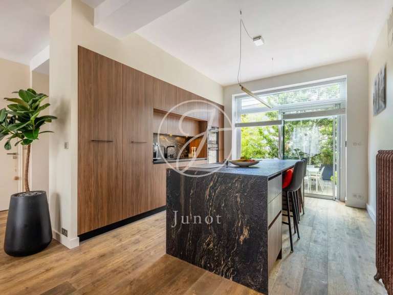 Maison Nantes - 6 chambres - 188m²