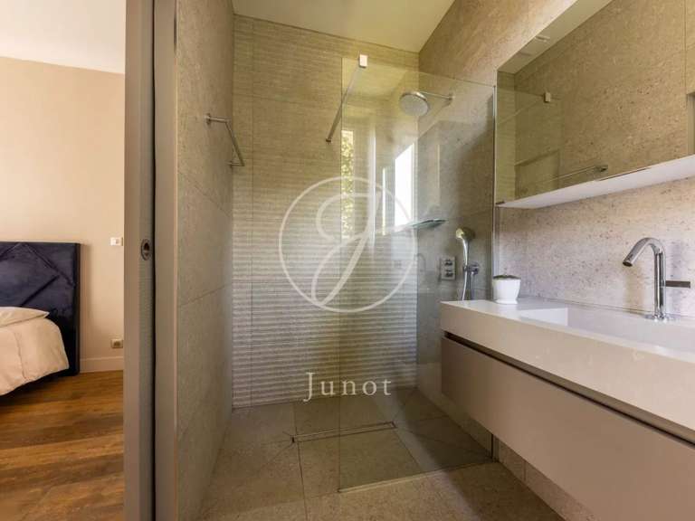 Maison Nantes - 6 chambres - 188m²