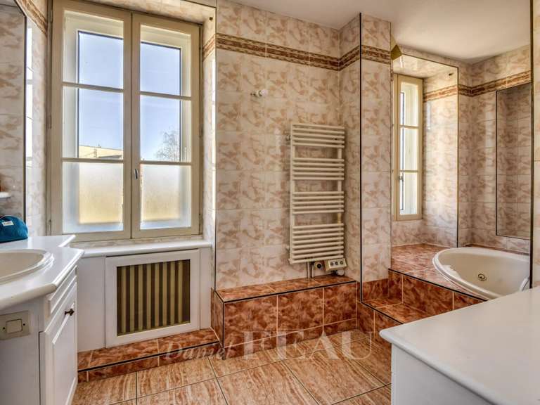 Maison Nantes - 6 chambres - 311m²