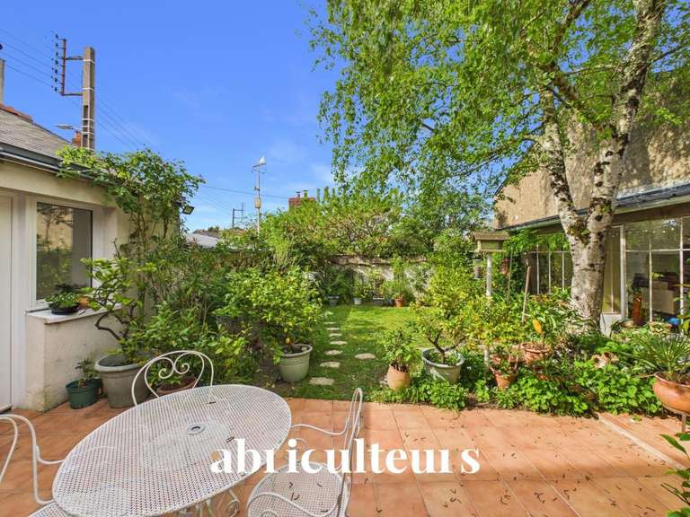 Maison Nantes - 6 chambres - 177m²