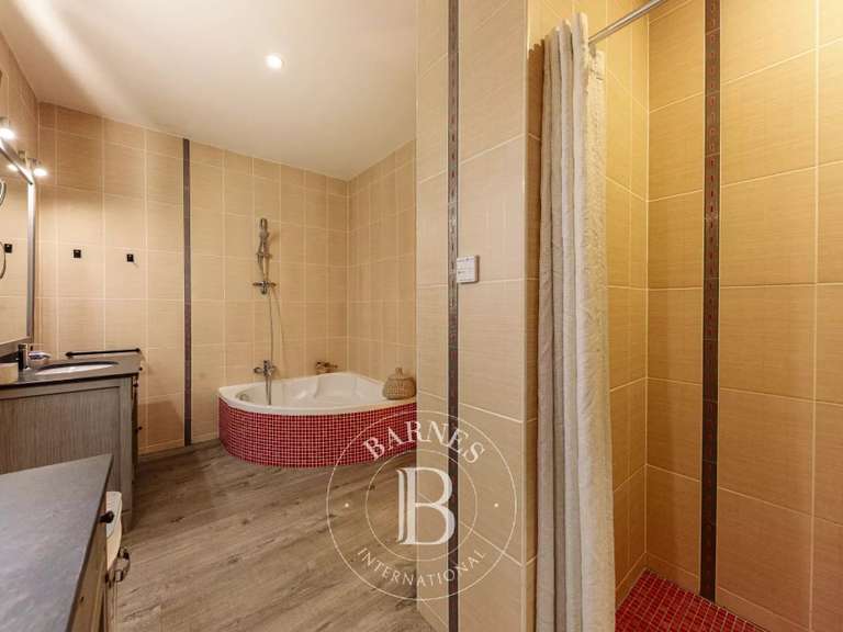 Maison Nantes - 6 chambres - 376m²