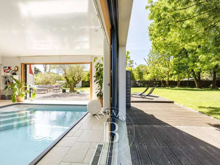 Maison Nantes - 6 chambres - 376m²
