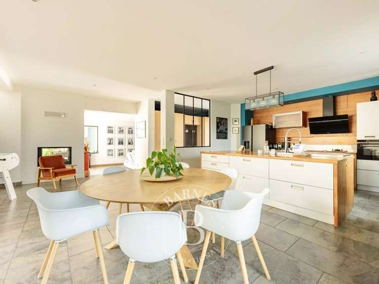 Maison Nantes - 6 chambres - 376m²