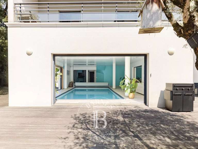 Maison Nantes - 6 chambres - 376m²