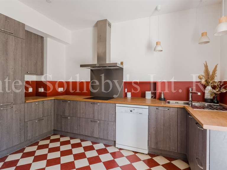 Maison Nantes - 6 chambres - 200m²