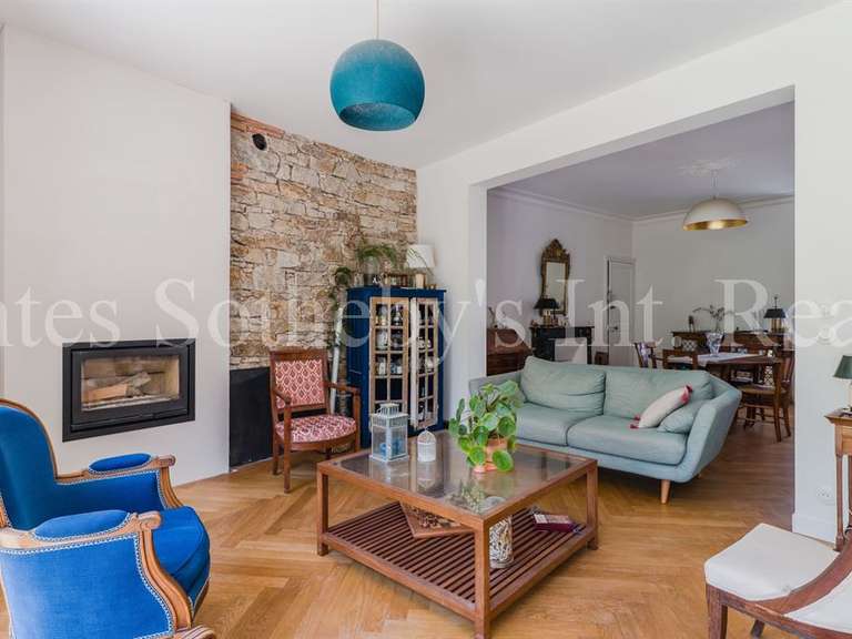 Maison Nantes - 6 chambres - 200m²