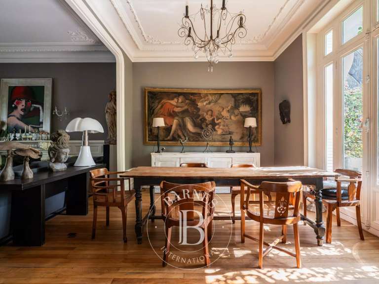 Maison Nantes - 7 chambres - 260m²