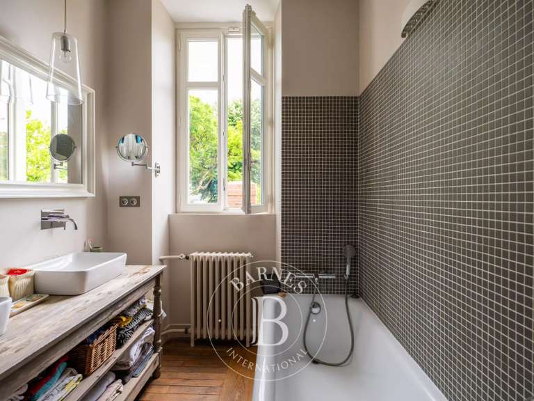 Maison Nantes - 7 chambres - 260m²
