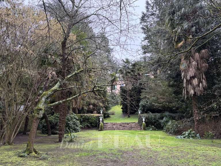 Maison Nantes - 4 chambres - 164m²