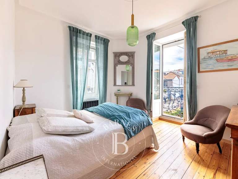 Maison Nantes - 6 chambres - 152m²
