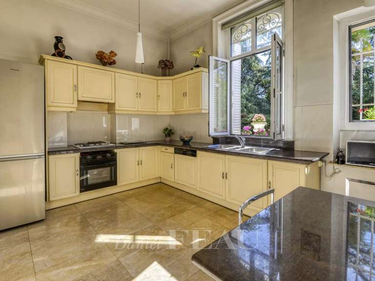 Maison Nantes - 7 chambres - 442m²